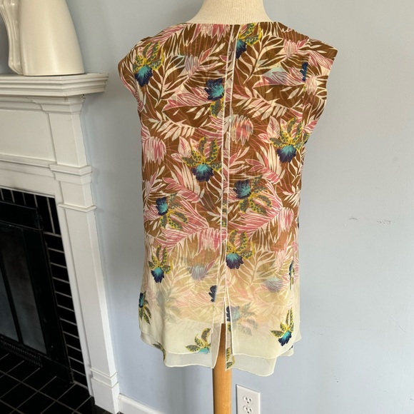CAbi Parlor Top w/ tropical floral leaf & peacock feather print Style# 5216 Sz M - Picture 9 of 14